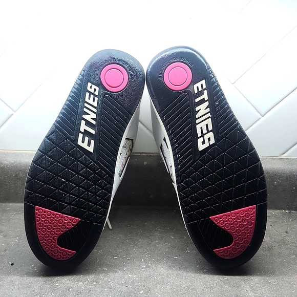 Etnies Womens Skate shoes size 7.5 - Picture 3 of 3